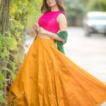Amritha Aiyer Instagram - Adding some colours to your feed 🎨 . 📸 - @camerasenthil Styled by - @labelswarupa Makeup & Hair - @vijiknr Jewellery - @bronzerbridaljewellery