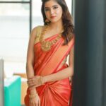 Amritha Aiyer Instagram - Friday Feels ❤️ . Saree - @thepallushop