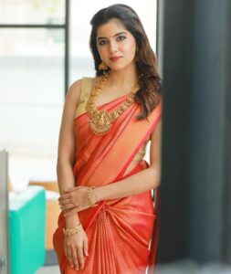 Amritha Aiyer Instagram - Friday Feels ❤️
. 
Saree - @thepallushop
