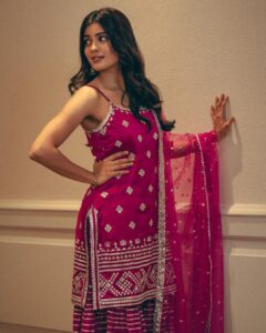Amritha Aiyer Instagram - Too much love for this picture on Twitter ❤️ so thought why not post more pictures here again 🤷🏻‍♀️😬 . outfit - @gopivaiddesigns Styled by - @lankasanthoshi 📸 - @joshuamatthewstudio Jewellery- @pandoras_art_jewellery