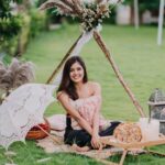 Amritha Aiyer Instagram - 🍁🍂 . 📸 - @deepak_vijay_photography Decor - @with_more_love