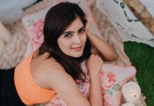 Amritha Aiyer Instagram - The right person will always make time and never will be too busy for you 💗 . 📸 - @deepak_vijay_photography Decor - @with_more_love