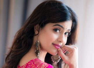 Amritha Aiyer Instagram - 💗💗 . 📸 : @camerasenthil Wardrobe/stylist : @labelswarupa Make up : @luxefacebyanitha Hair : @makeupbyshyamala