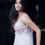 Amritha Aiyer Instagram - It is the truth that in our darkest times we are willing to go to the deepest. . Styled by - @raji.raaga09 Designed by- @varunchakkilam Make up and hair -@wingitbynamita