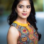 Amritha Aiyer Instagram - 🍁 . Styled by - @raji.raaga09 Designed by-@bhargavikunam Make up and hair -@wingitbynamita Assisted by -@monavangari