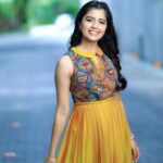 Amritha Aiyer Instagram - It all begins and ends in your mind, what you give power to , has power over you ☺️ . Styled by - @raji.raaga09 Designed by-@bhargavikunam Make up and hair -@wingitbynamita