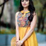 Amritha Aiyer Instagram - 😬 . Styled by - @raji.raaga09 Designed by-@bhargavikunam Make up and hair -@wingitbynamita