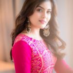 Amritha Aiyer Instagram - 🍁 . 📸 : @camerasenthil Wardrobe/stylist : @labelswarupa Make up : @luxefacebyanitha Hair : @makeupbyshyamala