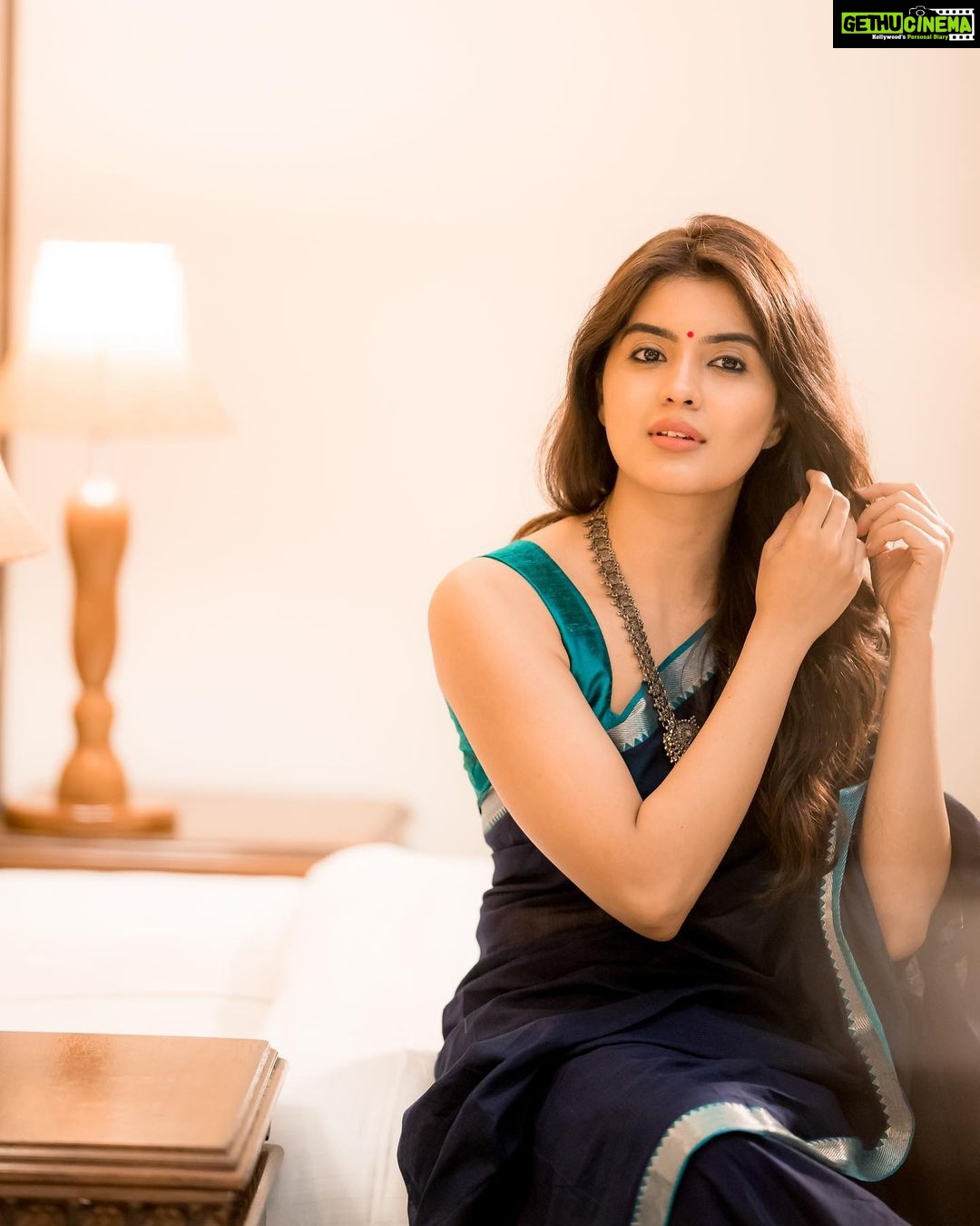 Amritha Aiyer - 267K Likes - Diwali vibes 🪔
.
📸 : @camerasenthil
Make&Hair : @artistrybyshanu
👗 : @mabia_mb
Jewellery : @yoursethnically