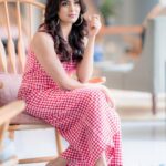 Amritha Aiyer Instagram - Wish people well . Their success will not limit yours 👍🏼 . 📸 : @camerasenthil Wardrobe/stylist : @labelswarupa Make up : @luxefacebyanitha Hair : @makeupbyshyamala Location: @citadinesomrchennai