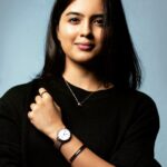 Amritha Aiyer Instagram - Accessoring an outfit for the perfect look has always been very challenging for me, until I discovered the new jewellery collection by @danielwellington. My personal favourites are the rose gold necklace and bracelet from the Elan collection! They are just so elegant and goes well with almost any outfit of mine! Style it with the Melrose watch and you can simply set the mood just right for any occasion! #betheonetogoforit #danielwellington