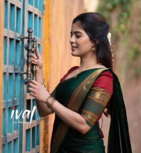 Amritha Aiyer Instagram - Yelarigu Ugadi Habbha dha Shubasheyagalu 🪷🪷 
Andiriki Ugadi Shubakanshalu 🌹🪷
.
Outfit - @ivalinmabia 
📸 - @p2click.in 
Makeup & Hair - @pavihairandmakeup