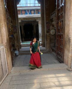 Amritha Aiyer Instagram - Our Family God Visit ( Kula Daivam ) - I think it’s really important for each of us to go and visit the Temples in the south and your Family God which we are all rooted to. So much positivity and peace you find despite the chaos we see in the city . Always wondered how are these temples were even made with such difficulty in those ancient days and also wondered why are they not among the 7 Wonders of the World 🤷🏻‍♀️