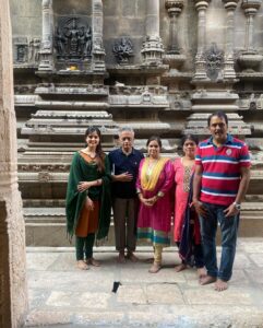 Amritha Aiyer Instagram - Our Family God Visit ( Kula Daivam ) - I think it’s really important for each of us to go and visit the Temples in the south and your Family God which we are all rooted to. So much positivity and peace you find despite the chaos we see in the city . Always wondered how are these temples were even made with such difficulty in those ancient days and also wondered why are they not among the 7 Wonders of the World 🤷🏻‍♀️