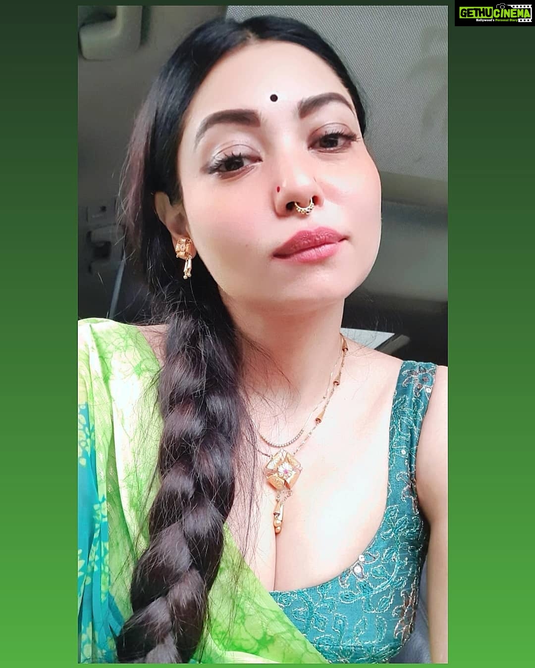 Anangsha Biswas - 24.7K Likes - 🦉AlivE...
#attitudeofgratitude
#anangshabiswas #actorlife
#saree #swag
#indiangirl
