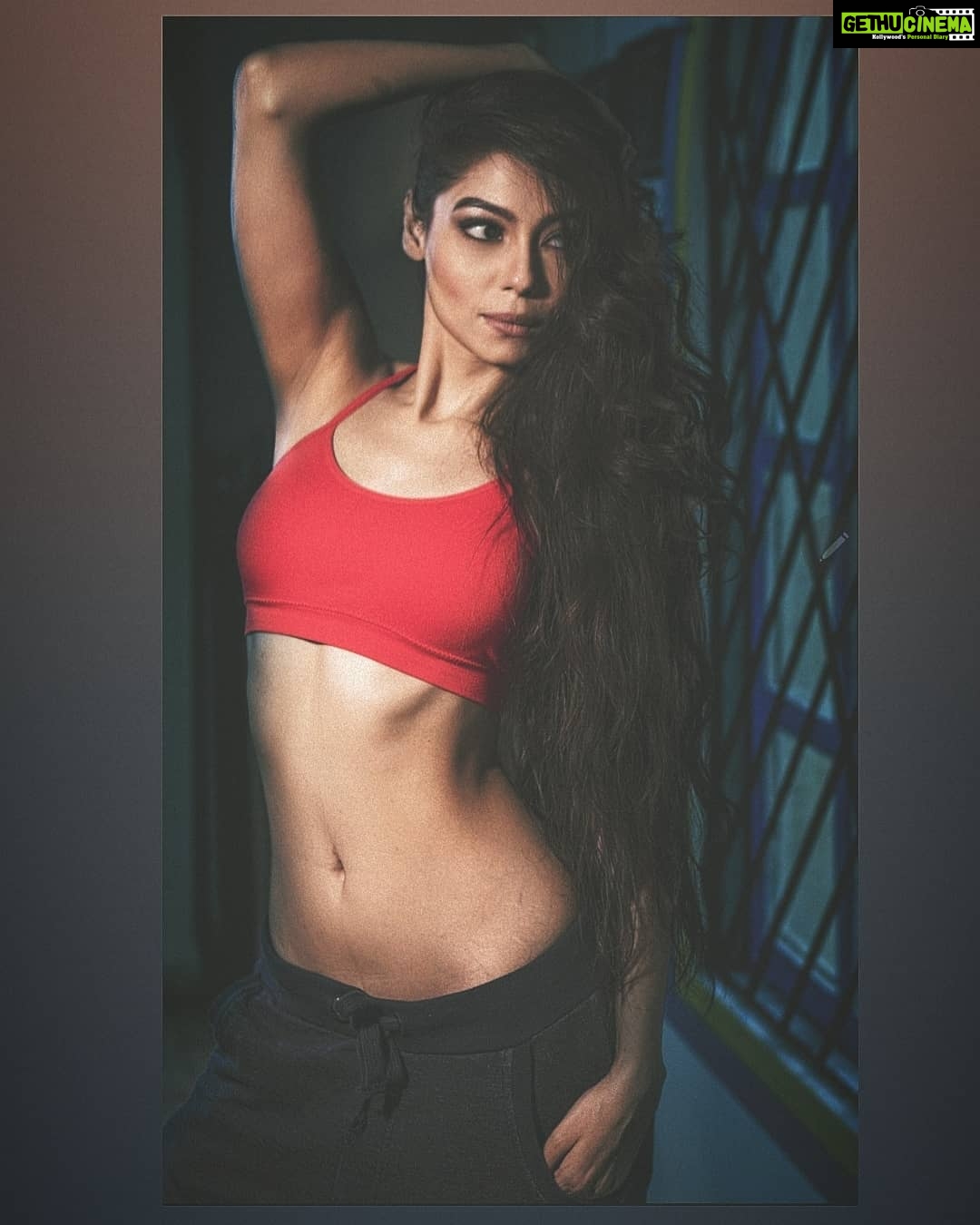 Anangsha Biswas - 22.2K Likes - 🦉Celebrating Girlhood🦉
To All The Amazing Girls & Superwomen
Out There... Let's Celebrate Our Physical Flaws...Imperfections...Accept & Love Ourselves Just The Way We Are...
Body Positive !!!
I AM MY KIND OF GIRL😋🥰😇
#flawed #and #proud
#anangshabiswas #zarinabegum
#instadaily #artistsupport
#mirzapurtelugu #mirzapurmeme