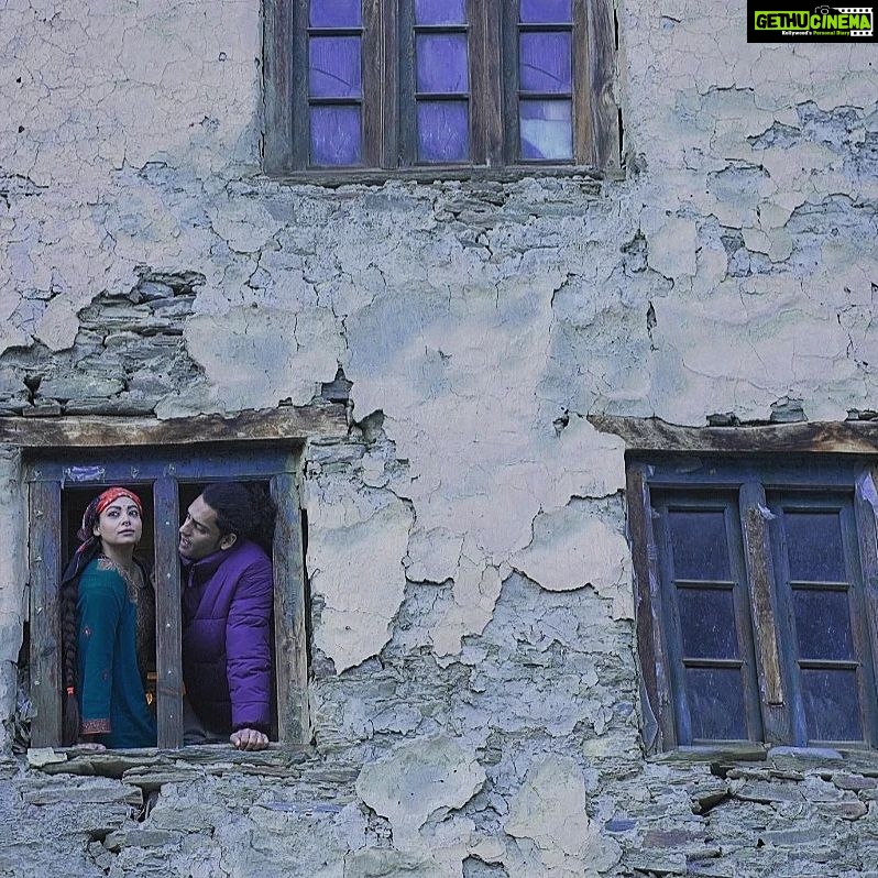 Anangsha Biswas Instagram - 💥The Wait Is Over !!! 💥 Something Exciting Is Coming Up With The One & Only @naalayak__ 📸 @ashish_id #musicvideo #tabeer #anagshabiswas #sahilsamuel #naalayak #instagood #instamood #picoftheday #gratitude #hills #lahaul #winter #snow Lahaul, Himachal Pradesh