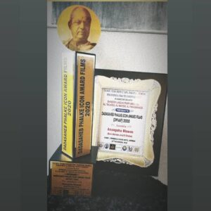 Anangsha Biswas Instagram - 🦉😇And This Finally Happened🙏
Best Actress Jury Dadasaheb Phalke Icon Award Films 2020 For #Mirzapur2 #ZarinaBegum

Phew... What A Ride!!!
Its Humbling For My Talent And Craft To Be Acknowledged☀️💥🦉
@gurmmeetsingh Thanks A Bunch For Giving Me Zarina.🙏🤘💛
 
My Fans Thankyou For Your Support.Without Your Prayers This Middle Class Lass From Kolkata Would Have Had To Return To The Pavillion.🙏

To All The #casting #directors Who Have Worked With Me Thankyou For Your Faith In Me.🙏

My Family You Are My Strength.I can Proudly Say I Belong To A #family Of #braves ☀️💥☀️❤

All You Young Brave Girls Of India,I Read All Your Dms ... All I Can Say Is Protect Your Dream And March On.The Going Will Get Tough But You Will Get Through Trust Me.!!! 
#AnangshaBiswas #courage #indiancinema #ott #igersofindia #familylove #bestactress #dadasahebphalkeiconawardfilms