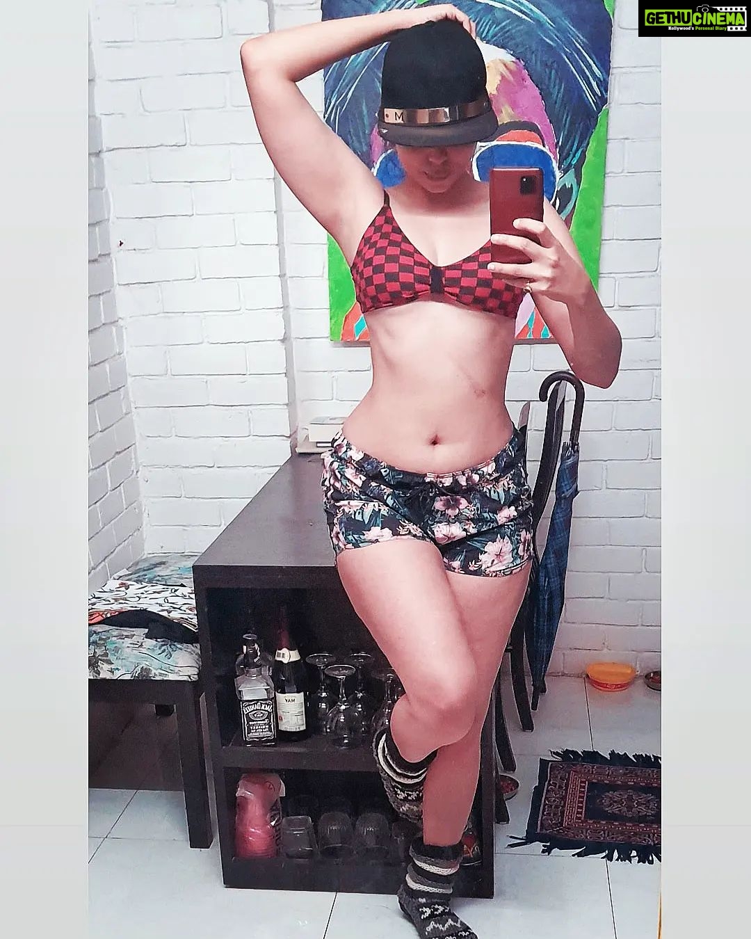 Anangsha Biswas Instagram - 💥SCARRED & BEAUTIFUL !!!🦉 💥WHAT Is That On Your Stomach Angie ??? Yeah at 15 I had a gallstone removal Operation. The doctors said that I would Never Have A Flat Stomach and well I am still Proving Them Wrong !!! Yes I do have to work harder than a normal dame but my limitations has never and will never stop me. Blessed Me But Yes Loving My Body Has Not Come Easily To Me But Slowly And Steadily I Am Getting There. Today I Love What I See In The Mirror. I Admire The Vessel That Holds My Soul. #workinprogress #bodypositivity To All My Fans... Love Yourself Just The Way You Are Because There Is Only One Of You !!! #anagshabiswas #curvy #scar #beautifulgirl #me #bare #brave #photooftheday #photogram #bodytransformation