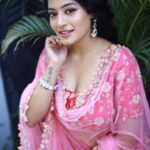 Anjali P Nair Instagram - Valentine’s day special ♥️Outfit & Styling @savinidii_official Shot by @crackjackphotography @jenovin_05 Makeup @chisellemakeupandhair Jewellery @mspinkpantherjewel Location @savinidii_official