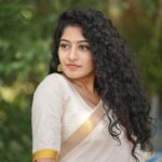 Anjali P Nair Instagram - Okay🙈 the last of the onam pictures 🙈🌸🌼 Photographer: @tonykvarghese
