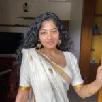Anjali P Nair Instagram - Wishing you all and your family a very happy and prosperous Onam♥️🌼🌸🥰 …. Pictures coming soon🥰