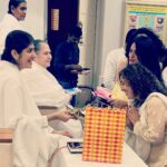 Anjana Sukhani Instagram - In August n divine company .... @brahmakumaris 🙏 Om Shanti Vile Parle