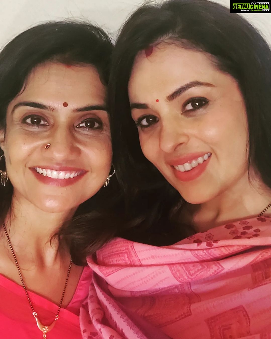 Anjana Sukhani Instagram - The A trio .. #saasbahuaurachaarPvtLtd only on @zee5 @zee5global @amrutasubhash @anjanasukhani @anupsoni3 @apoorvsinghkarki01
