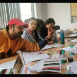 Anjana Sukhani Instagram - The Prep...Script Readings with Cast of #saasbahuaurachaarPvtLtd out now on @zee5 @amrutasubhash @anjanasukhani @anupsoni3 @manuyaanaamanu @anandeshwardwivedi @yaminidass_chandandass @thenikhilchawla @apoorvsinghkarki01 @thatbosswoman @mananmadaan9