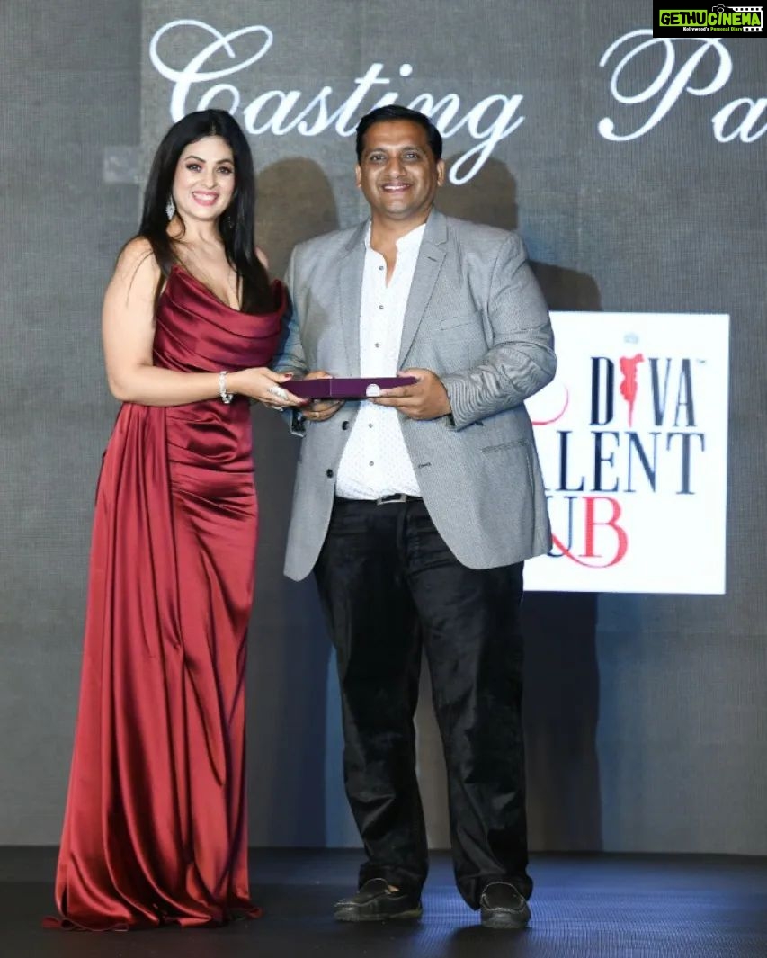 Anjana Sukhani Instagram - It was a fun evening judging @diva.pageants #mrswestindiaempressofwestindia Styled by meraki Managed by @mediavantage HNM styling team @karl_mascarenhas @divaanjana @vidhyatiwari @diva.pageants @amanyatanverma @hyattpune #event #judgelife #artist @thepunemirror Hyatt Pune