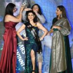 Anjana Sukhani Instagram - It was a fun evening judging @diva.pageants #mrswestindiaempressofwestindia Styled by meraki Managed by @mediavantage HNM styling team @karl_mascarenhas @divaanjana @vidhyatiwari @diva.pageants @amanyatanverma @hyattpune #event #judgelife #artist @thepunemirror Hyatt Pune