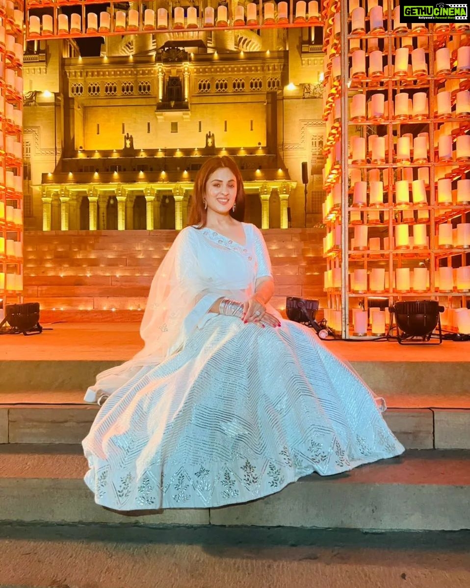 Anjana Sukhani Instagram - Eid Mubarak ❤️ Somewhereontheearth