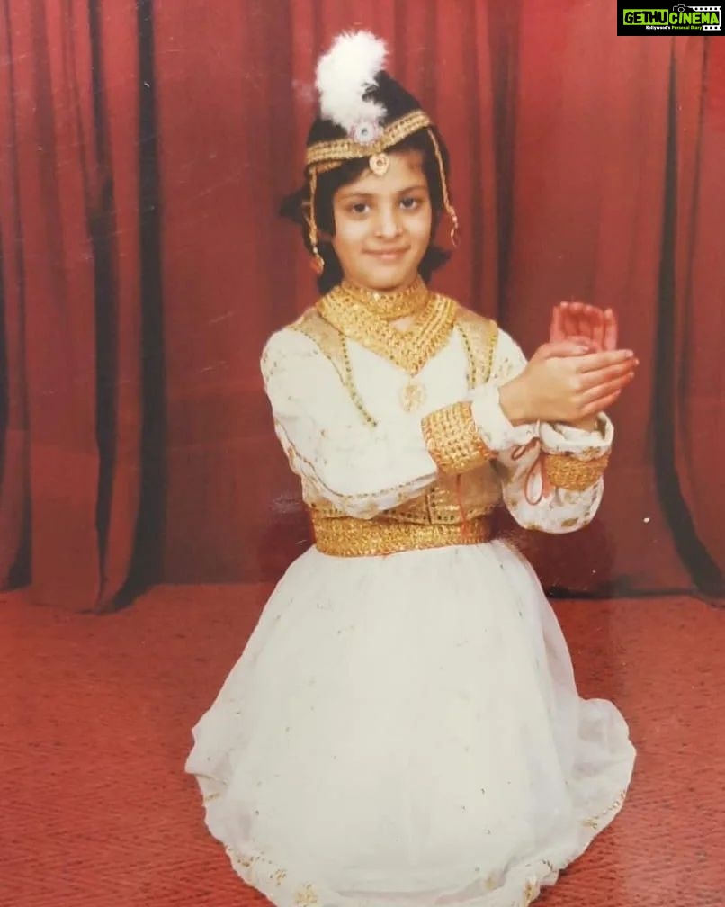 Anjana Sukhani Instagram - Yours truly...always a drama queen ..❤️ #childhoodmemories #drama #performer #foever #wildchild #sindhigirl Somewhereontheearth