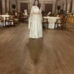 Anjana Sukhani Instagram - #ohohohchandani #feelsnreels #anjanasukhani #Angiemusings❤️ #sindhigal #jodhpurweddings umed palace,jodhpur