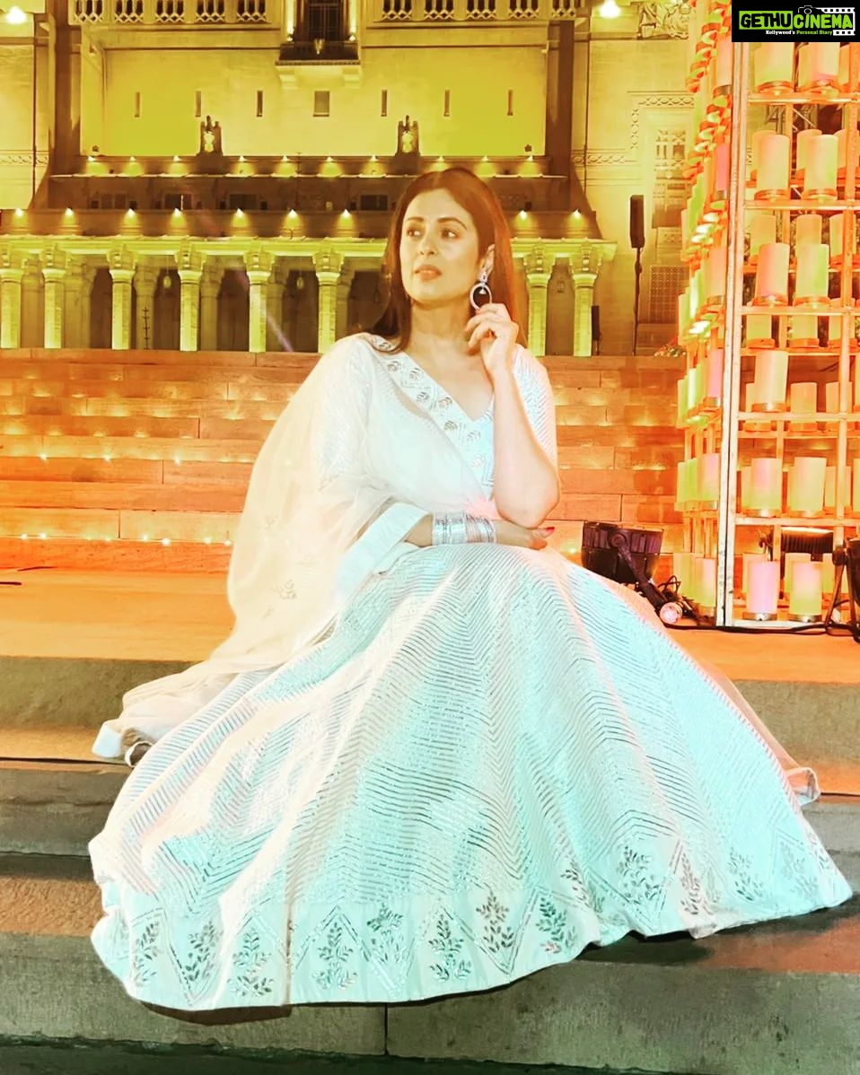 Anjana Sukhani Instagram - Teaser 😉 Umaid Bhawan Palace