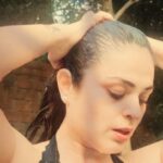 Anjana Sukhani Instagram - Every summer has a story....wats urs ??? #summersoiree #summertravel #anjanasukhani #sindhigal #summertime @evolvebackresorts #coorg #karnataka Evolve Back- Orange County, Coorg