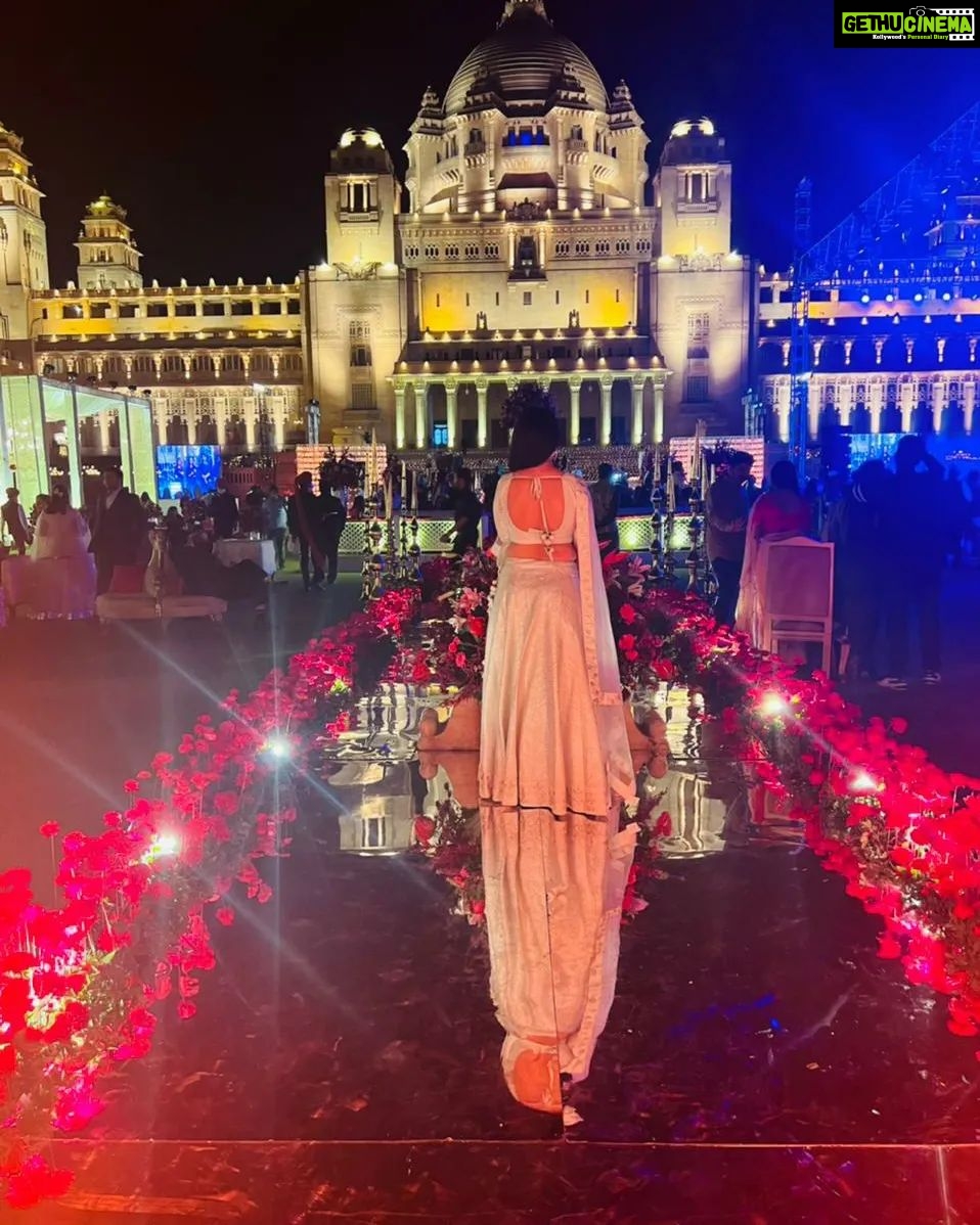 Anjana Sukhani Instagram - ❤️ Somewhereontheearth