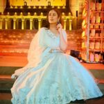 Anjana Sukhani Instagram - A loving heart glows different ❤️ #jodhpurweddings #umedpalace #sindhigirl #selflove #loveisintheair❤️ 📸 My dear @rasnakohli830 🤗❤️ umed palace,jodhpur
