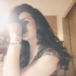 Anjana Sukhani Instagram - Out of the countless voices, listen to the voice that comes from your heart ..💖....Nitin Namdeo @katalystworld #jodhpurweddings #weddingappearance #worklife #Artistlife #vagabond #sindhigirl umed palace,jodhpur