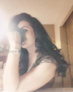Anjana Sukhani Instagram - Out of the countless voices, listen to the voice that comes from your heart ..💖....Nitin Namdeo 

@katalystworld #jodhpurweddings #weddingappearance #worklife #Artistlife #vagabond #sindhigirl