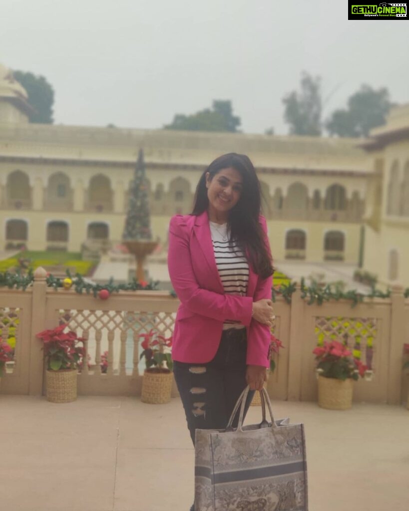 Anjana Sukhani Instagram - My Happy place ❤️ @rambaghpalace Rambagh Palace