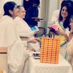 Anjana Sukhani Instagram - In August n divine company .... @brahmakumaris 🙏 Om Shanti Vile Parle