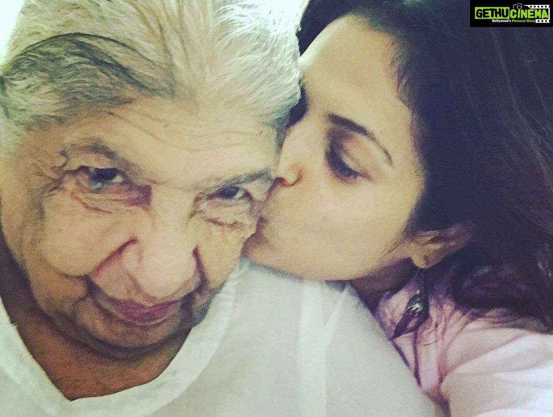 Anjana Sukhani Instagram - I am nothing without u, I will never b anything without u MAA n MaMMA … love u more than words could ever say and actions could ever prove ❤️ Somewhereontheearth