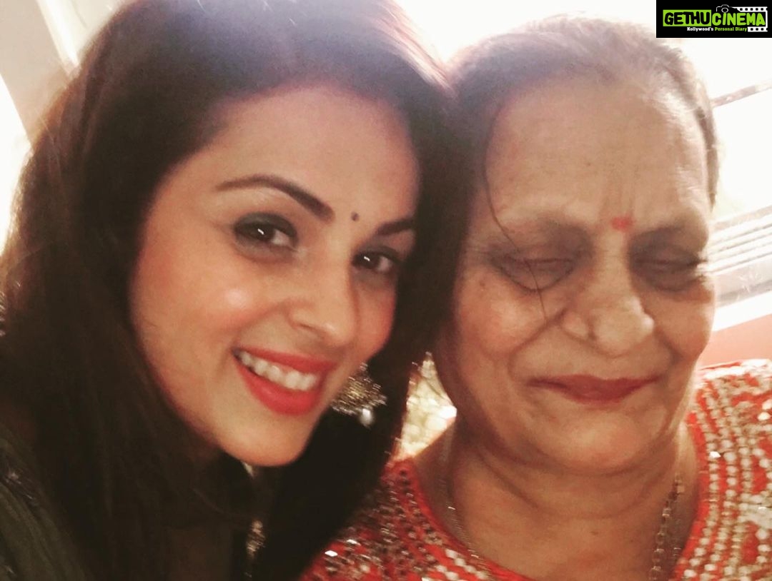 Anjana Sukhani Instagram - I am nothing without u, I will never b anything without u MAA n MaMMA … love u more than words could ever say and actions could ever prove ❤️ Somewhereontheearth