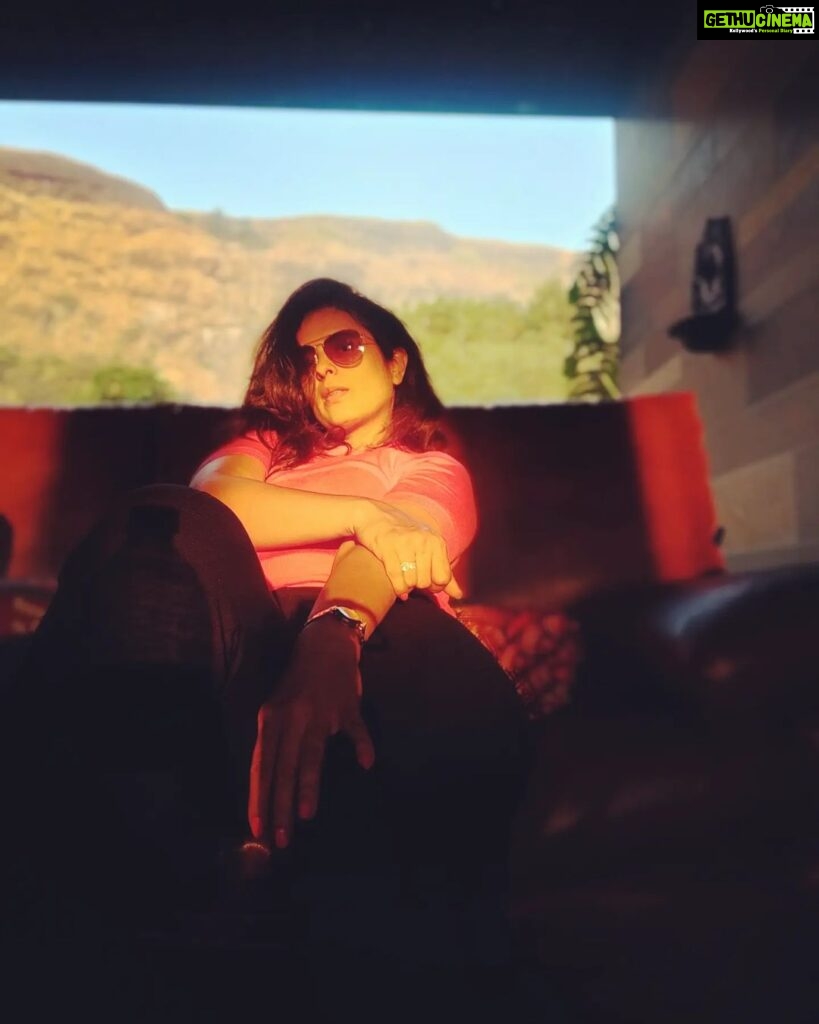 Anjana Sukhani Instagram - The Last Golden Light of 2022.... Aamby Valley City