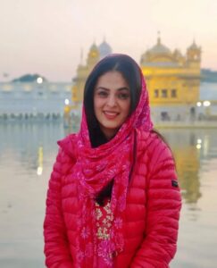 Anjana Sukhani Instagram - Sabar Karke Taan Dekh, ki Pata RABB di Bhi Oyi Razaa Hove ... Waheguru ji ❤️
Blessed in Bliss