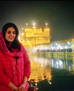 Anjana Sukhani Instagram - Sabar Karke Taan Dekh, ki Pata RABB di Bhi Oyi Razaa Hove ... Waheguru ji ❤️
Blessed in Bliss