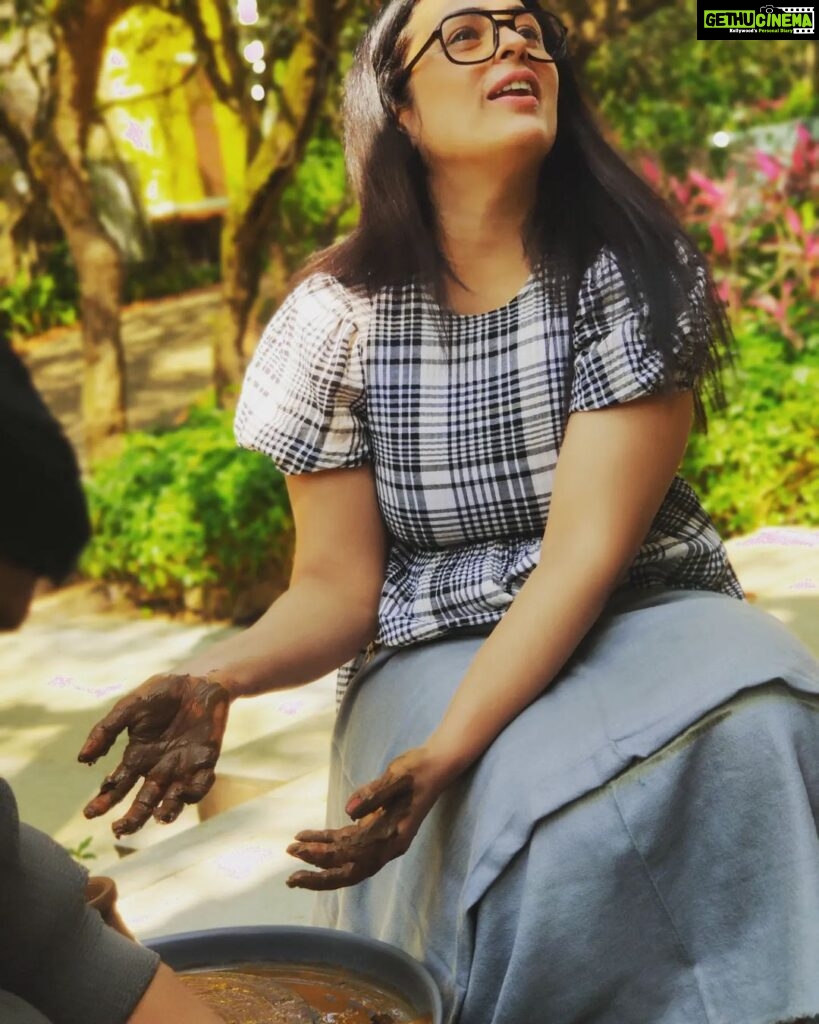 Anjana Sukhani Instagram - I could b a Potter. ... #AlternateProffession Wat could b urs ??? @lmmahabaleshwar Le Méridien Mahabaleshwar Resort & Spa