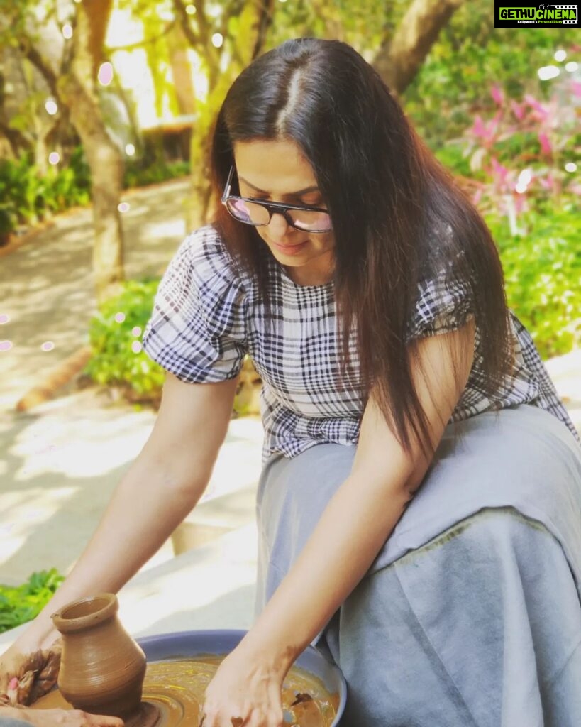 Anjana Sukhani Instagram - I could b a Potter. ... #AlternateProffession Wat could b urs ??? @lmmahabaleshwar Le Méridien Mahabaleshwar Resort & Spa
