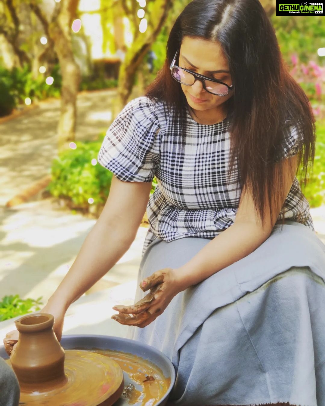 Anjana Sukhani Instagram - I could b a Potter. ... #AlternateProffession Wat could b urs ??? @lmmahabaleshwar Le Méridien Mahabaleshwar Resort & Spa